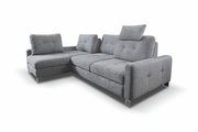 Graues Ecksofa mit verstellbaren Kopfstützen, Ansicht von schräg vorne.
