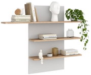 Wandpaneel mit drei Holzregalen, dekoriert mit Büchern, einer Büste, einer Pflanze und kleinen Dekorationsgegenständen, seitliche Perspektive.