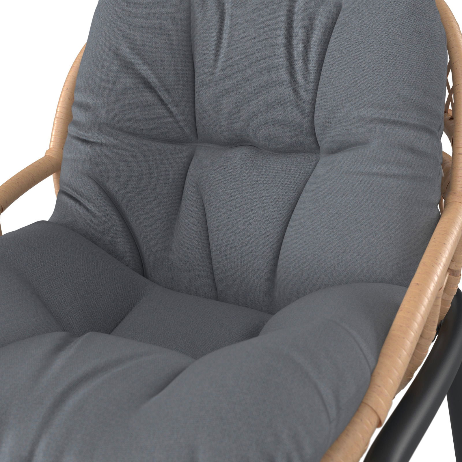 Nahaufnahme eines Gartensessels mit grauem, gepolstertem Sitzkissen und hellbraunem Rahmen.