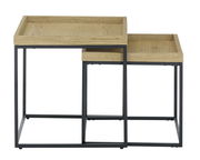 Zwei ineinander verschachtelte Satztische mit Holzoberfläche und schwarzem Metallgestell, seitliche Perspektive