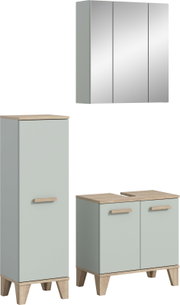 Badezimmermöbel-Set in Mintgrün mit Holzoptik: Spiegelschrank (Frontansicht), Hochschrank und Waschtischunterschrank mit Holzgriffen und Füßen, in leicht schräger Perspektive freigestellt