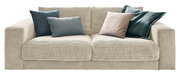 Zweisitzer-Sofa aus beigem Cordstoff mit vier Kissen in verschiedenen Farben, Frontalansicht