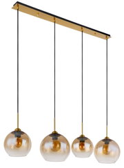 Moderne Hängeleuchte mit vier kugelförmigen, bernsteinfarbenen Glaskörpern, aufgehängt an einer goldenen Deckenhalterung. Frontale Perspektive.