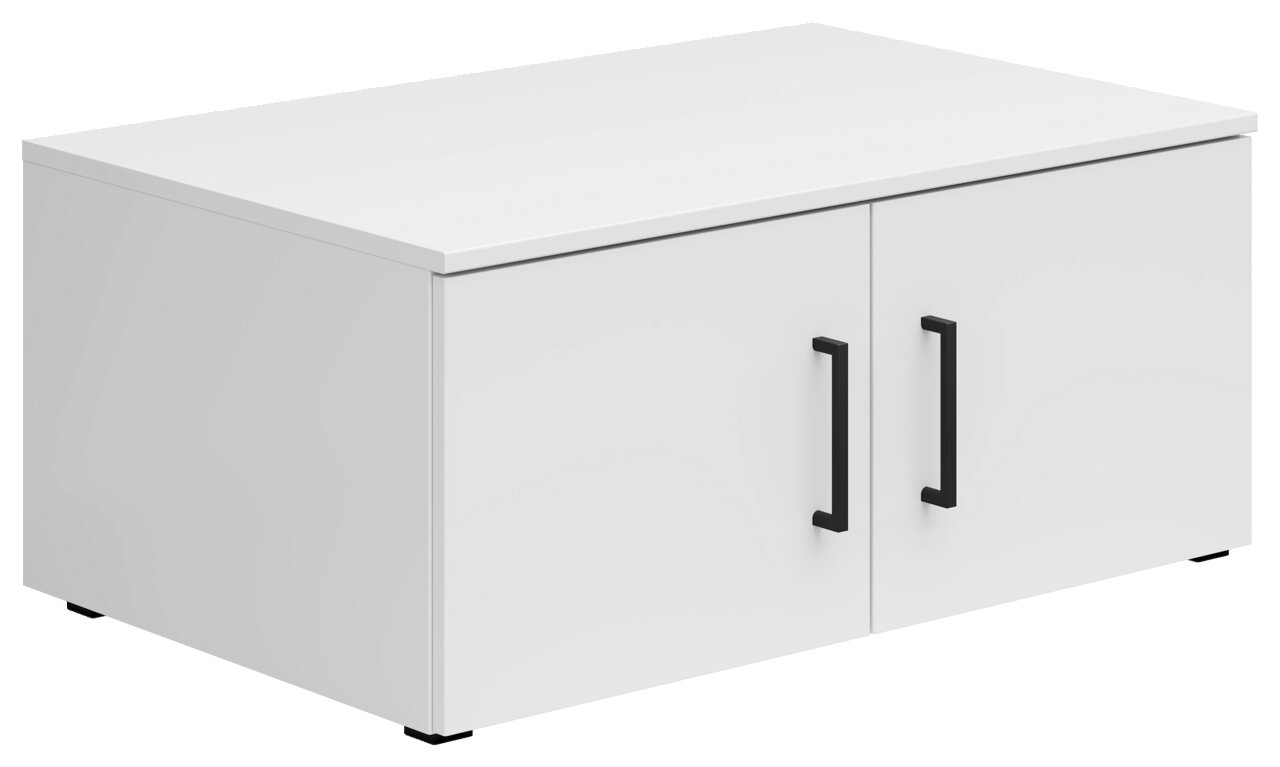 Weißer Aufsatzschrank mit zwei Türen und schwarzen Griffen, perspektivisch von vorne links betrachtet.