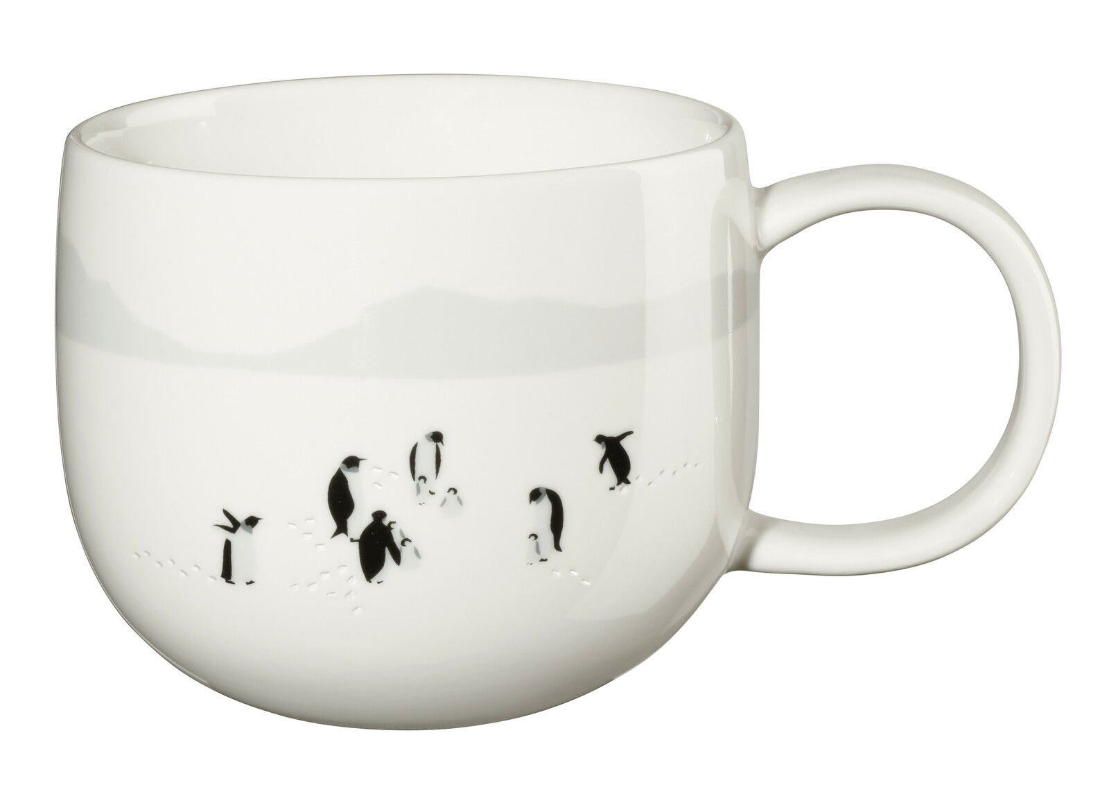 Weißer Henkelbecher mit Pinguin-Motiv, seitliche Perspektive