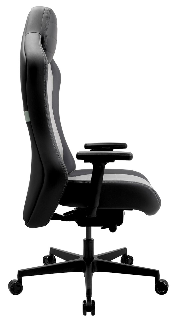 Seitliche Ansicht eines ergonomischen Gaming-Stuhls mit verstellbaren Armlehnen und stabiler Basis auf Rollen.