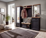 Garderoben-Set in dunklem Holz mit Spiegel, Schuhschrank und Sitzbank, seitliche Perspektive