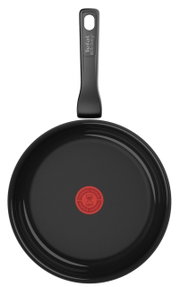 Keramische pan met een diameter van 24 cm, zwart oppervlak, rode thermische markering in het midden, bovenaanzicht