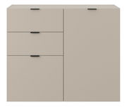 Frontale Ansicht einer modernen, beigen Kommode mit drei Schubladen auf der linken Seite und einer Tür auf der rechten Seite, ausgestattet mit schwarzen Griffen.