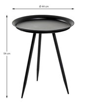 Schwarzer Beistelltisch mit runder Tischplatte und drei schlanken Beinen, seitliche Perspektive