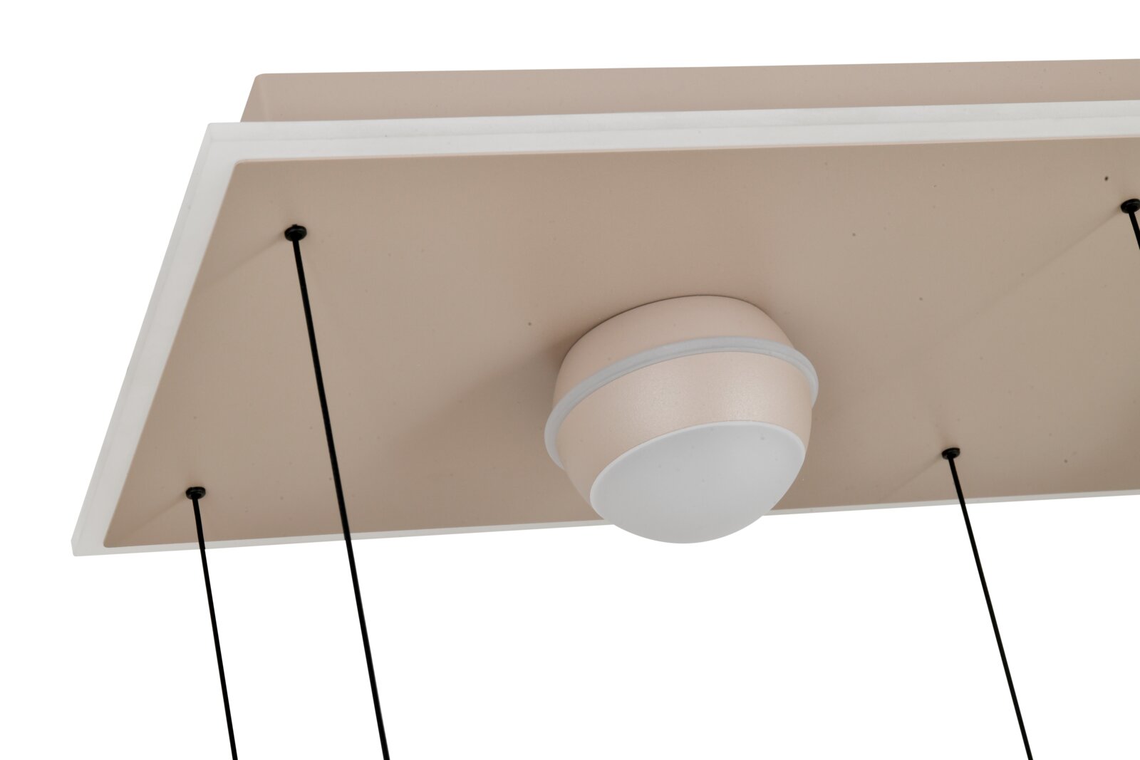 Close-up van een LED-hanglamp van onderaf, met een modern, minimalistisch ontwerp en een rechthoekige kap.