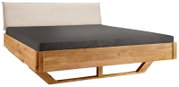 Massivholzbettgestell aus hellem Holz mit modernem Design, seitliche Perspektive