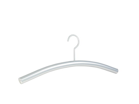 Silberner Kleiderbügel aus Metall, frontal abgebildet