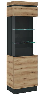 Moderne Vitrine mit Holzoptik und Glaselementen, frontal betrachtet.