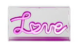 LED-Dekoleuchte in Form des Wortes 'Love' in lila, frontal betrachtet.