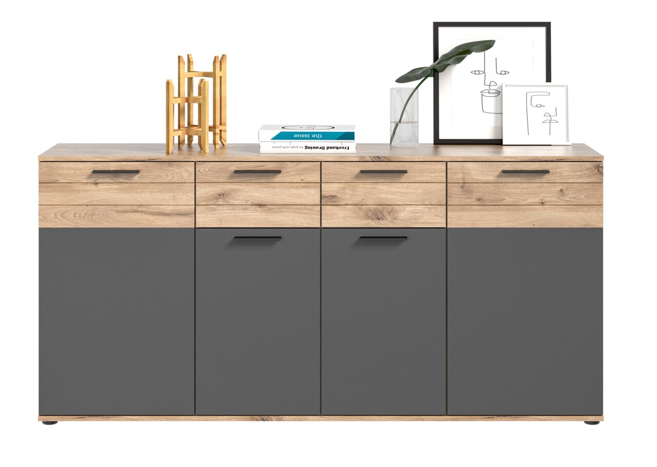 Kommode mit Holz- und Grautönen, dekoriert mit Büchern, Pflanzen und Kunstwerken, Frontalansicht