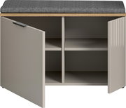 Sitzbank mit grauem Sitzkissen, offene Türen, zeigt Innenfächer, Frontansicht