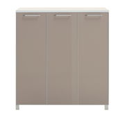 Frontansicht eines XL-Schuhschranks mit drei Türen in neutralem Beige.