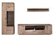 Frontale Ansicht der Zurbrüggen Wandkombination MODENA in Holzoptik mit einem hohen Schrank, einem TV-Board und einem Wandregal.