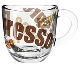 Transparente Espressotasse mit braunen und beigen Schriftzügen, seitliche Perspektive