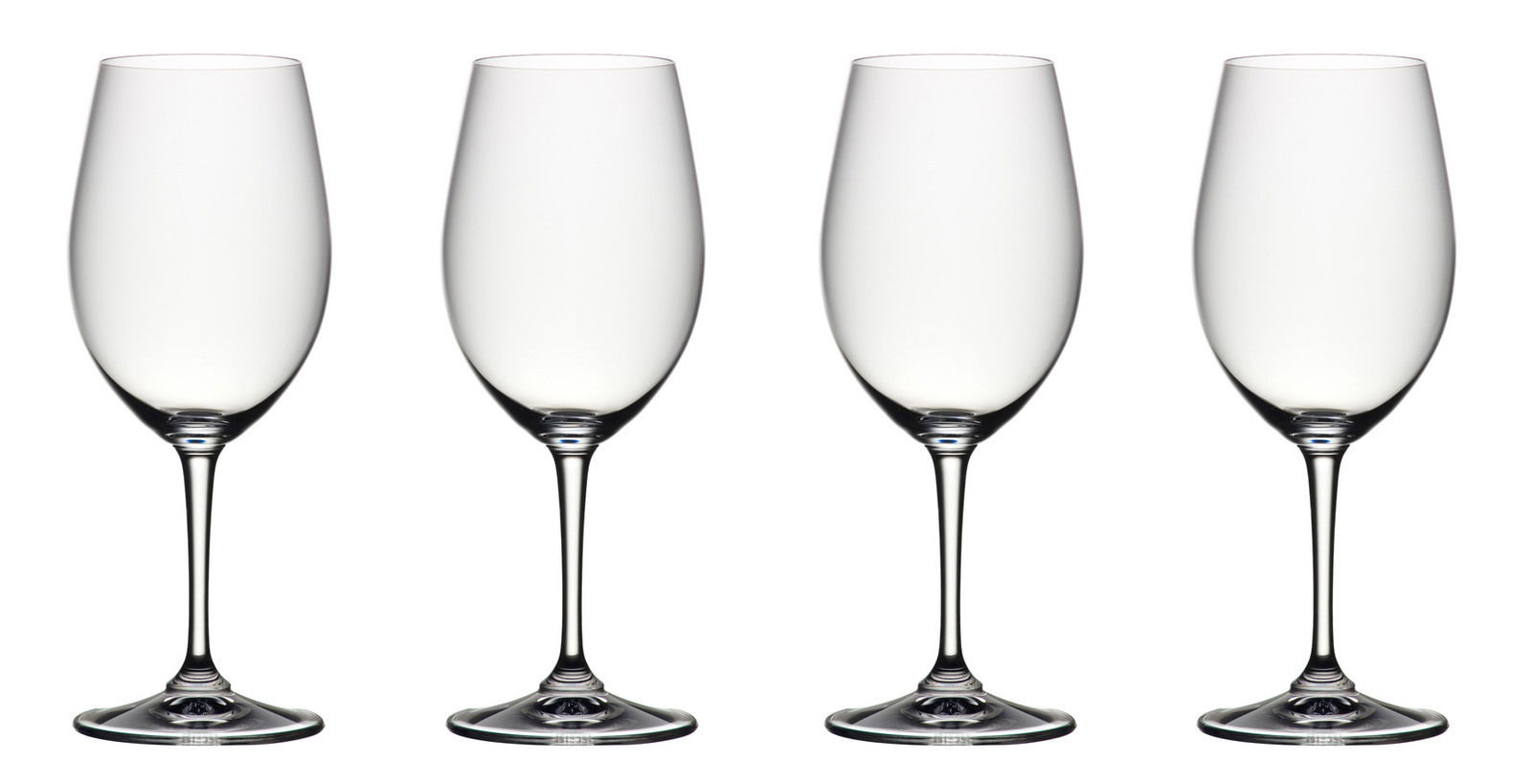 Vier elegante Weingläser aus Glas, frontal fotografiert.