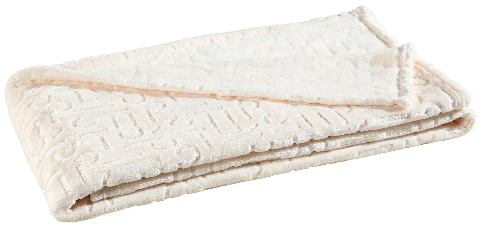 Weiche, cremefarbene Decke mit geprägtem Muster, gefaltet und aus seitlicher Perspektive fotografiert.