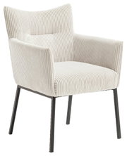 Beiger Sessel mit geripptem Stoffbezug und schwarzen Metallbeinen, seitliche Perspektive
