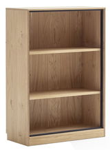 Holzregal mit drei offenen Fächern, frontale Perspektive