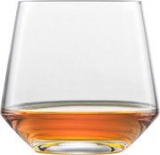 Whiskyglas Pure, van voren gefotografeerd, met een vleugje whisky op de bodem.