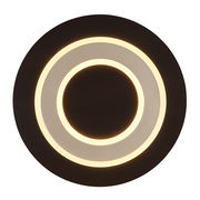 Moderne Deckenleuchte mit kreisförmigem Design und warmweißer Beleuchtung, Ansicht von unten.