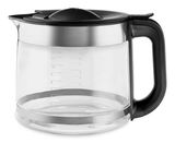 Kaffeekanne aus Glas mit schwarzem Griff und Edelstahlring, seitliche Perspektive