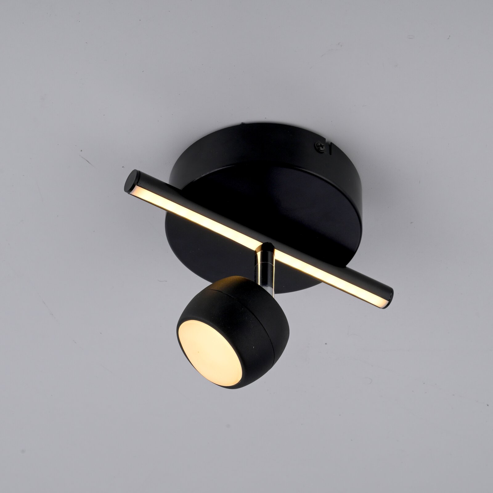 Just Light Deckenleuchte JARIK Moderne schwarze Deckenleuchte mit zylindrischem Lampenkopf, seitliche Perspektive