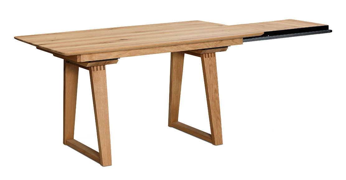 Holzesstisch mit ausziehbarer Platte, seitliche Perspektive