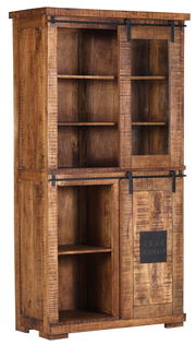 Holzvitrine mit Schiebetüren aus Glas und Metallbeschlägen, seitliche Perspektive