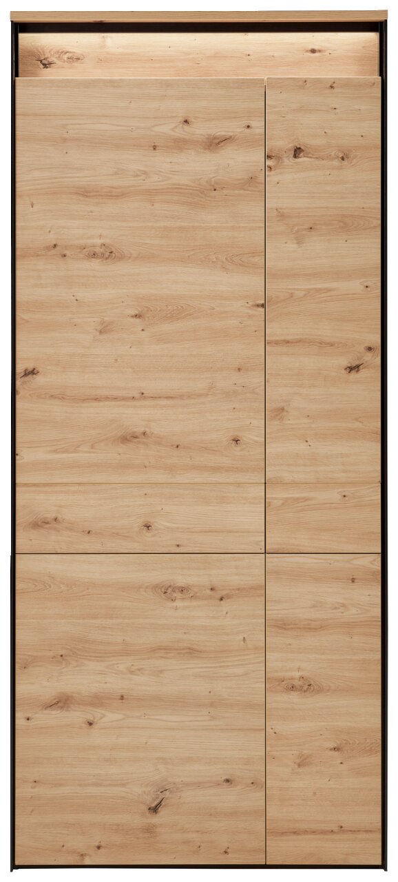 Frontansicht eines XL-Garderobenschranks mit Holzoptik und klaren Linien.