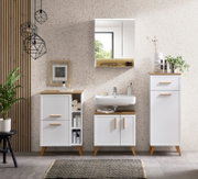 Moderner Badezimmer-Unterschrank in Weiß mit Holzdetails, frontal abgebildet, Teil eines stilvollen Badmöbel-Sets.