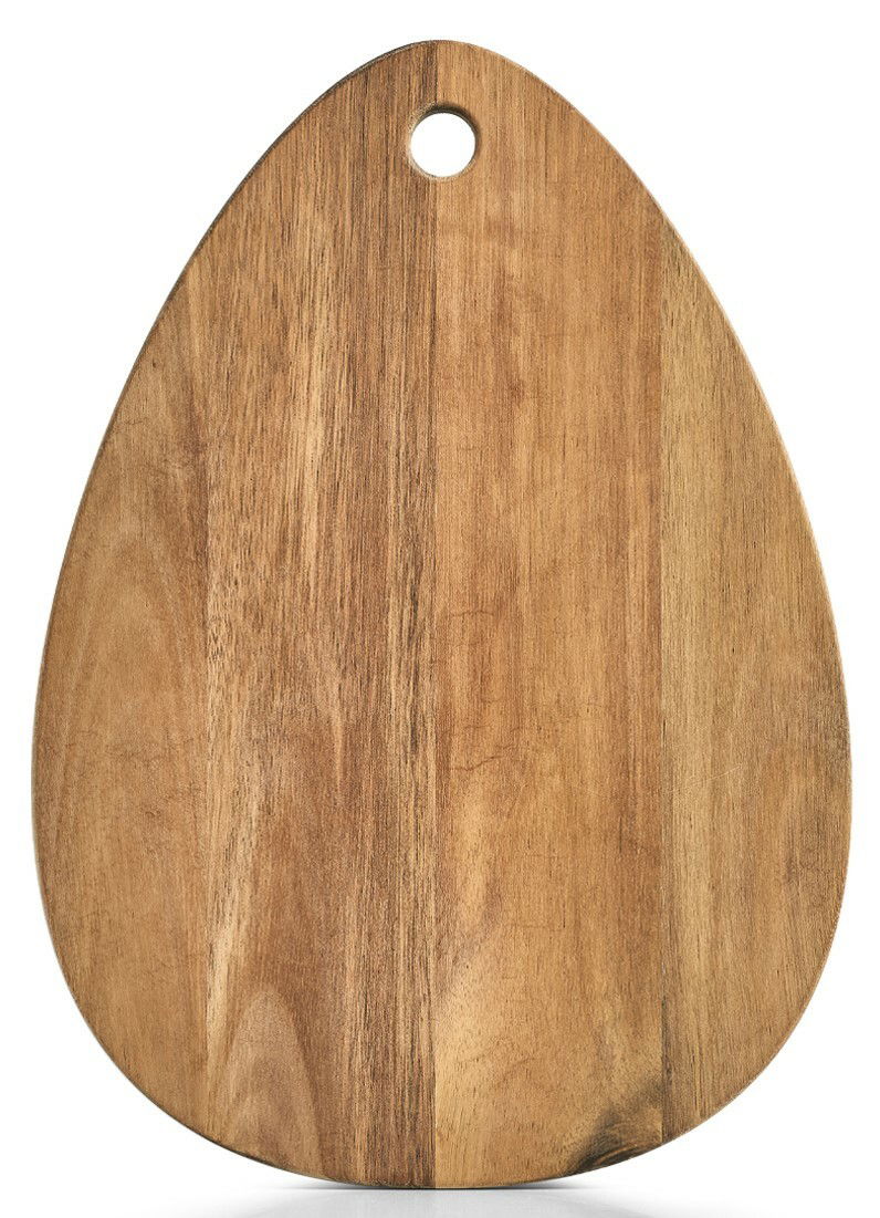 Schneidebrett aus Akazienholz in Tropfenform, von oben betrachtet, mit einem Loch zum Aufhängen.