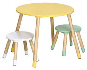 Kinder-Sitzgarnitur 3-tlg. bestehend aus einem runden gelben Tisch und zwei Hockern in Weiß und Grün, aus Holz mit farbigen Akzenten, seitliche Perspektive.