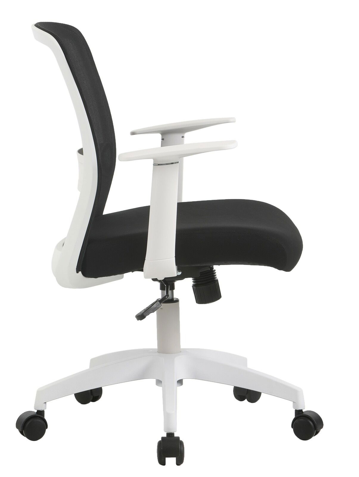 Moderner Drehstuhl in Seitenansicht mit schwarzem Sitz und Rückenlehne sowie weißen Armlehnen und Gestell.