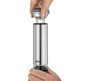 Weinpumpe CAMPANIA aus Edelstahl, von Hand bedient, in vertikaler Perspektive