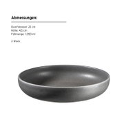 Graue, matte Keramik-Schale/Servierschüssel (Ø 22 cm, Höhe 4,5 cm, 1.050 ml) vor weißem Hintergrund, Perspektive: leicht von oben in die Schale blickend