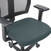 Bürostuhl mit Netzrückenlehne und gepolstertem Sitz, seitliche Perspektive