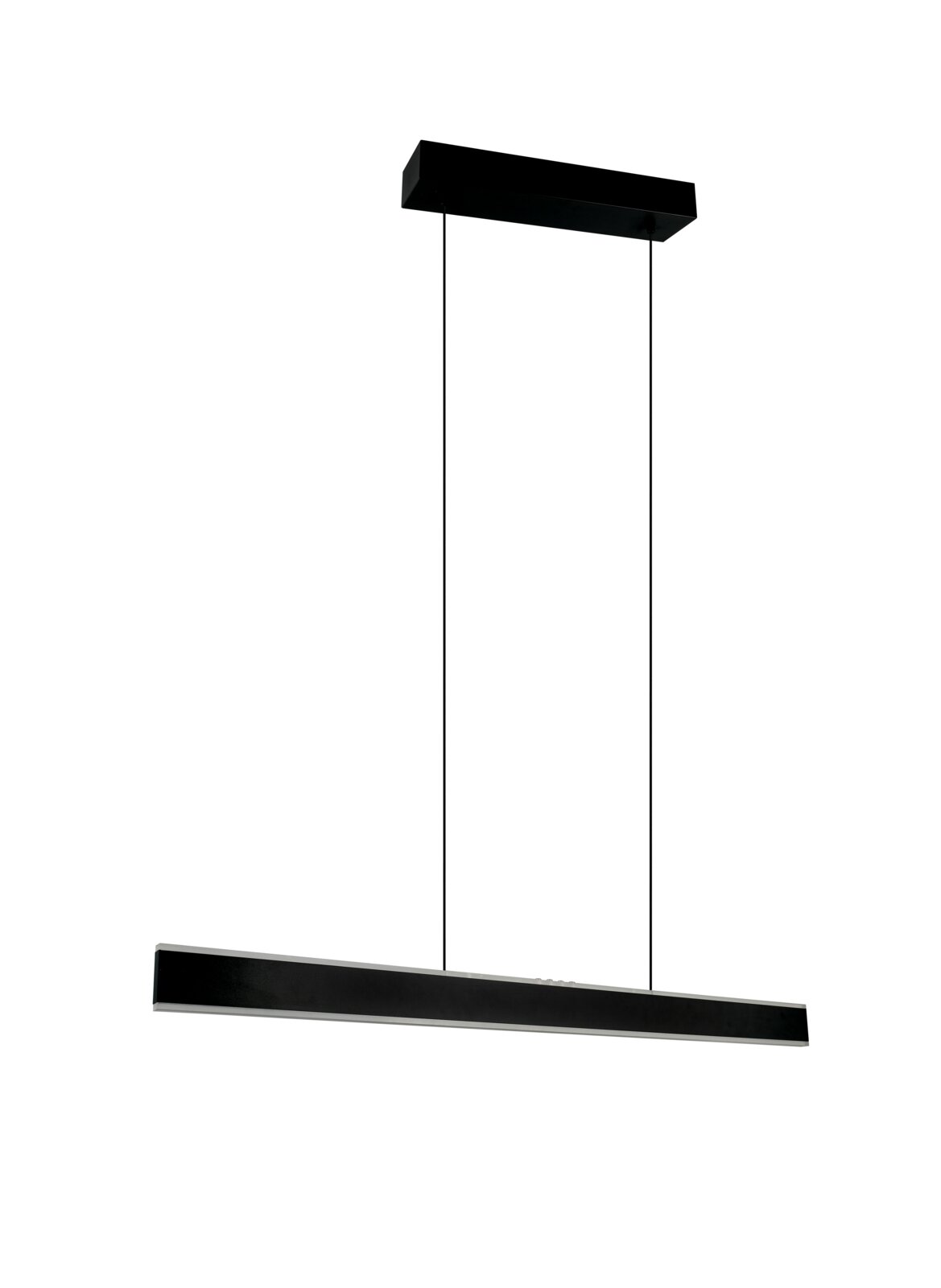 Schwarze, minimalistische LED-Pendelleuchte mit langem, rechteckigem Lichtbalken an zwei dünnen Kabeln und rechteckigem Deckenbaldachin, freigestellt auf weißem Hintergrund, Perspektive: leicht schräg von vorne