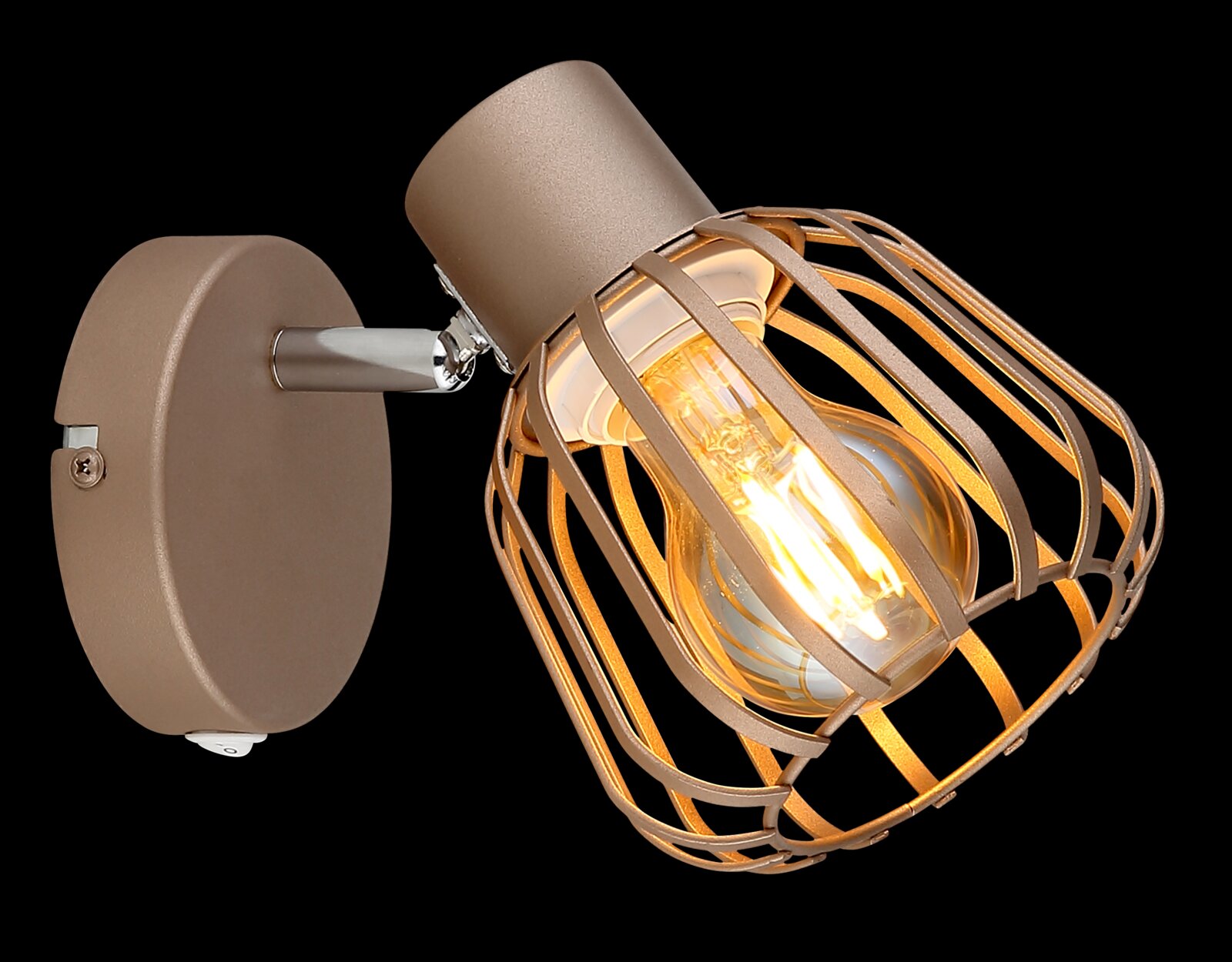Moderne Wandlampe/Spot in Taupe mit Metallgitter-Lampenschirm und sichtbarem Filament-Leuchtmittel, warm leuchtend, in schräger Seitenansicht vor schwarzem Hintergrund