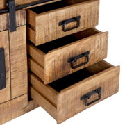 Houten ladekast met drie open lades en metalen handgrepen, zijaanzicht