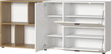Sideboard mit offenen Türen und Fächern, Perspektive von vorne