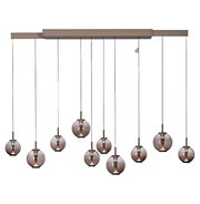 Moderne LED-Pendelleuchte mit mehreren kugelförmigen Glaskörpern, frontal betrachtet.