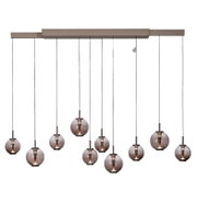 Moderne LED-Pendelleuchte mit mehreren kugelförmigen Glaskörpern, frontal betrachtet.