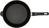 Schwarze Schmorpfanne mit Griff, Draufsicht