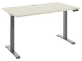 Moderner höhenverstellbarer E-Schreibtisch mit heller Holzoberfläche und grauem Metallgestell, seitliche Perspektive
